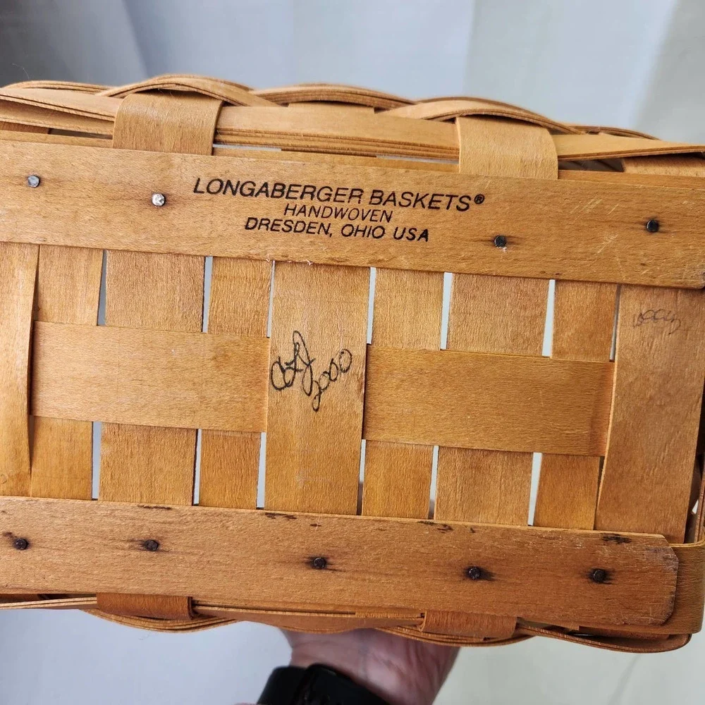 Vintage 2000 Longaberger Woven Rectangular Picnic Basket With Handle Brown - Picture 6 of 11